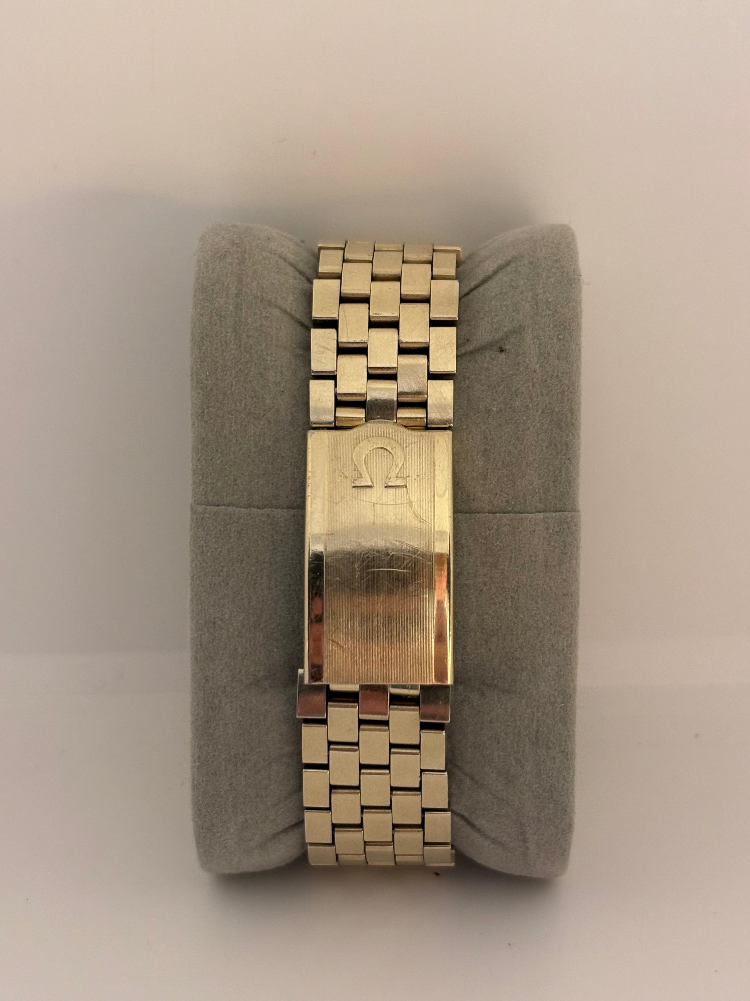 Omega Constellation C-Shape