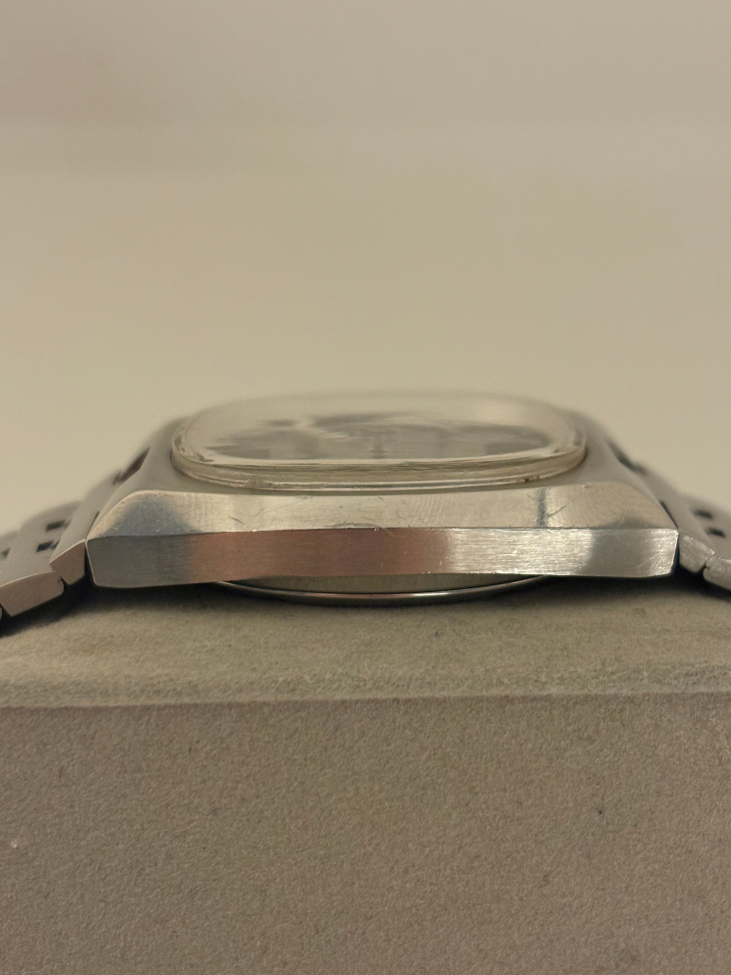 Omega Genève Chronometer